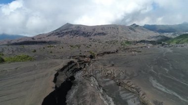 Krater Bromo yanardağ, Doğu Java, Endonezya, havadan görünümü. 