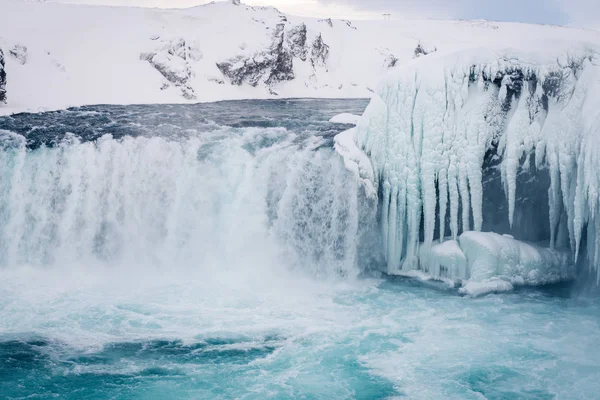 Godafoss vodopád na Islandu v zimě — Stock fotografie