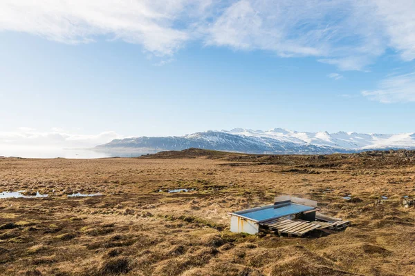 令人惊异的礁湖和山间的冰岛火锅 — 图库照片