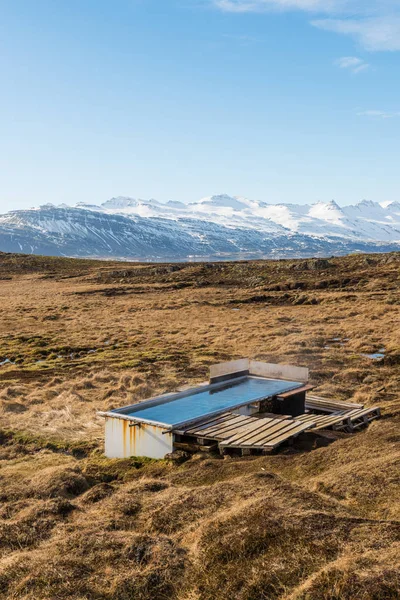 令人惊异的礁湖和山间的冰岛火锅 — 图库照片