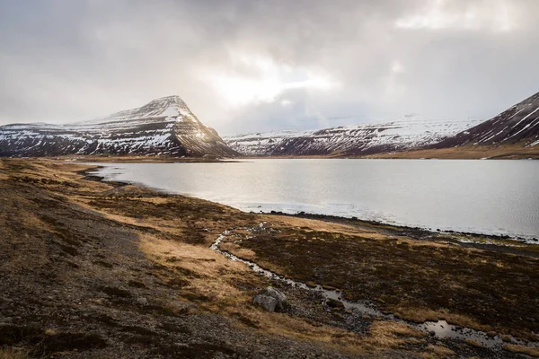在冰岛的美丽冬季景观。 — 图库照片