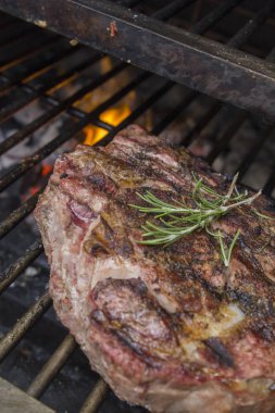 Izgarada Kızartılmış biftek