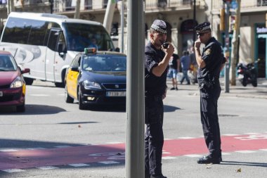 Barselona, İspanya, 8 Ağustos 2017: destekçileri birlik için polis tarafından korunan yapıldı.