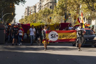 Barselona, İspanya, 8 Ağustos 2017: İspanya ile birlik için gösteri
