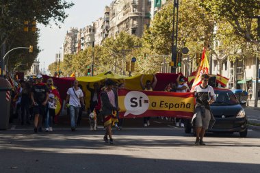 Barselona, İspanya, 8 Ağustos 2017: İspanya ile birlik için gösteri