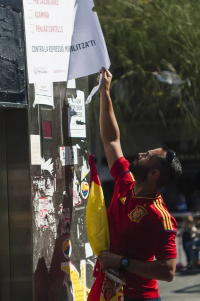 Barselona, İspanya, 8 Ağustos 2017: İspanya ile birlik için gösteri