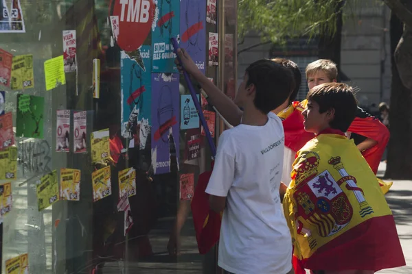 Barselona, İspanya, 8 Ağustos 2017: İspanya ile birlik için gösteri