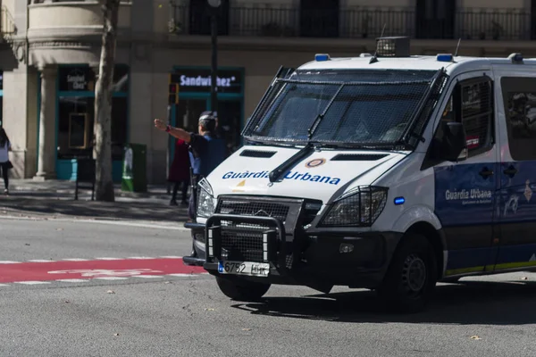 Barselona, İspanya, 8 Ağustos 2017: destekçileri birlik için İspanyol polisi tarafından korunan yapıldı.