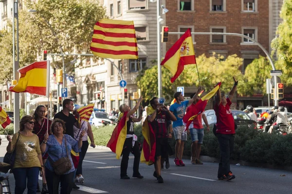 Barselona, İspanya, 8 Ağustos 2017: İspanya ile birlik için gösteri