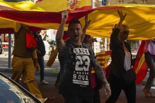 Barselona, İspanya, 8 Ağustos 2017: İspanya ile birlik destekçileri