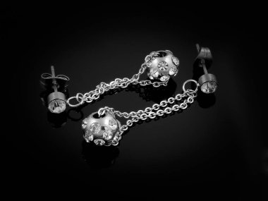 Küpe ile kristalleri topları - paslanmaz çelik