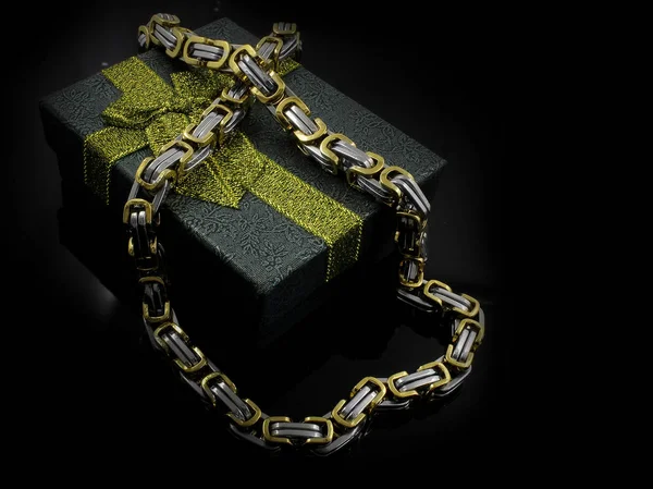 Ketting voor mannen - luxe sieraden - roestvrij staal — Stockfoto