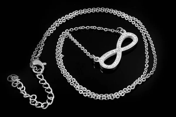 Šperk - luxusní náhrdelník pro ženy — Stock fotografie