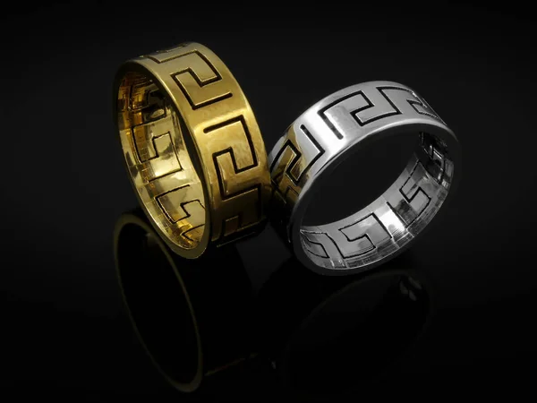 Gold and silver wedding ring — Stock Photo, Image