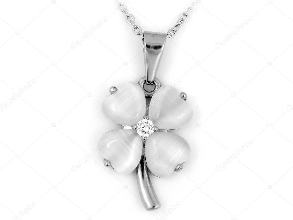 Necklace - Pendant Four-leaf clover