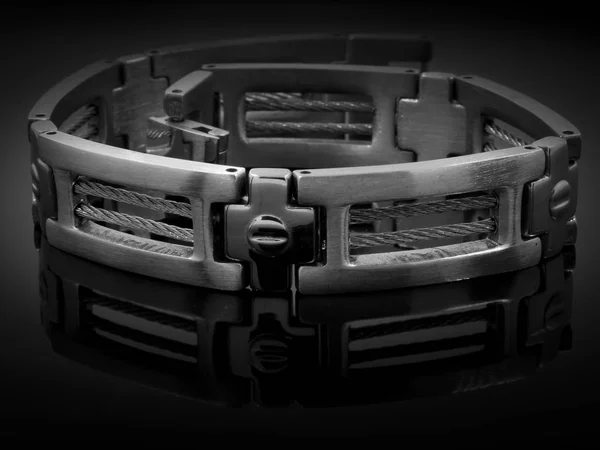 Armband - Sieraden - roestvrij staal — Stockfoto
