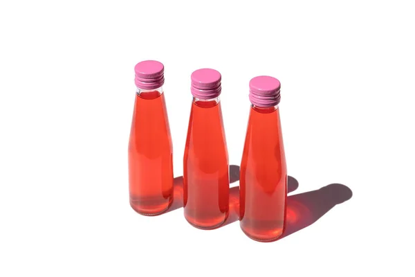 Bebidas de colágeno com luz dura isolada sobre fundo branco — Fotografia de Stock