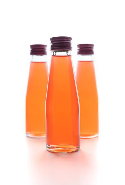 Bebidas de colagénio em frascos de vidro isolados sobre fundo branco — Fotografia de Stock