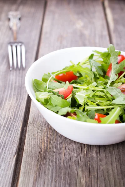 Rúcula de ensalada y tomate cherry — Foto de Stock