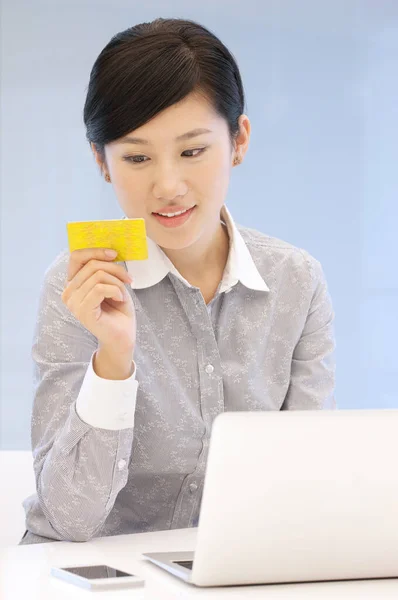 woman with credit card