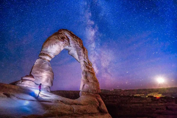 Sternenhimmel Über Den Felsen Der Nacht — Stockfoto