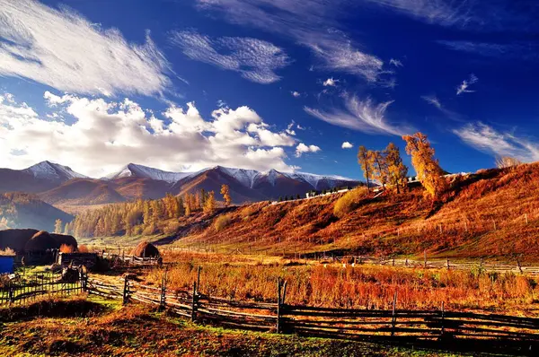 Bela Paisagem Com Montanhas Cordilheira — Fotografia de Stock