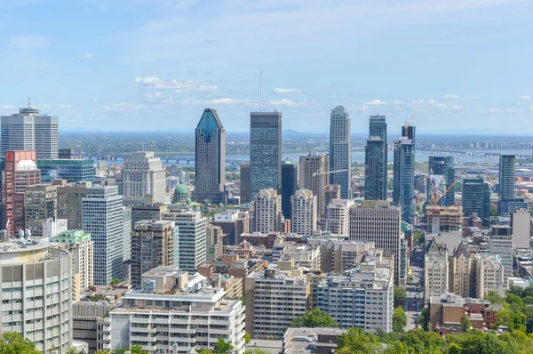 Montreal Skyline in de zomer — Stockfoto