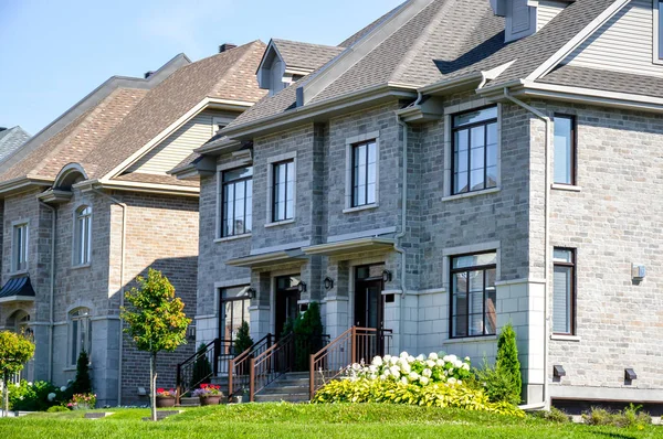 Expensive modern townhouses with huge windows — Stock Photo, Image