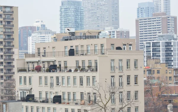 Современные Жилые Дома Огромными Окнами Балконами Торонто Канада — стоковое фото