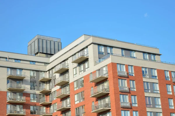 Moderní Byt Budovy Obrovská Okna Balkony Montrealu Kanada — Stock fotografie