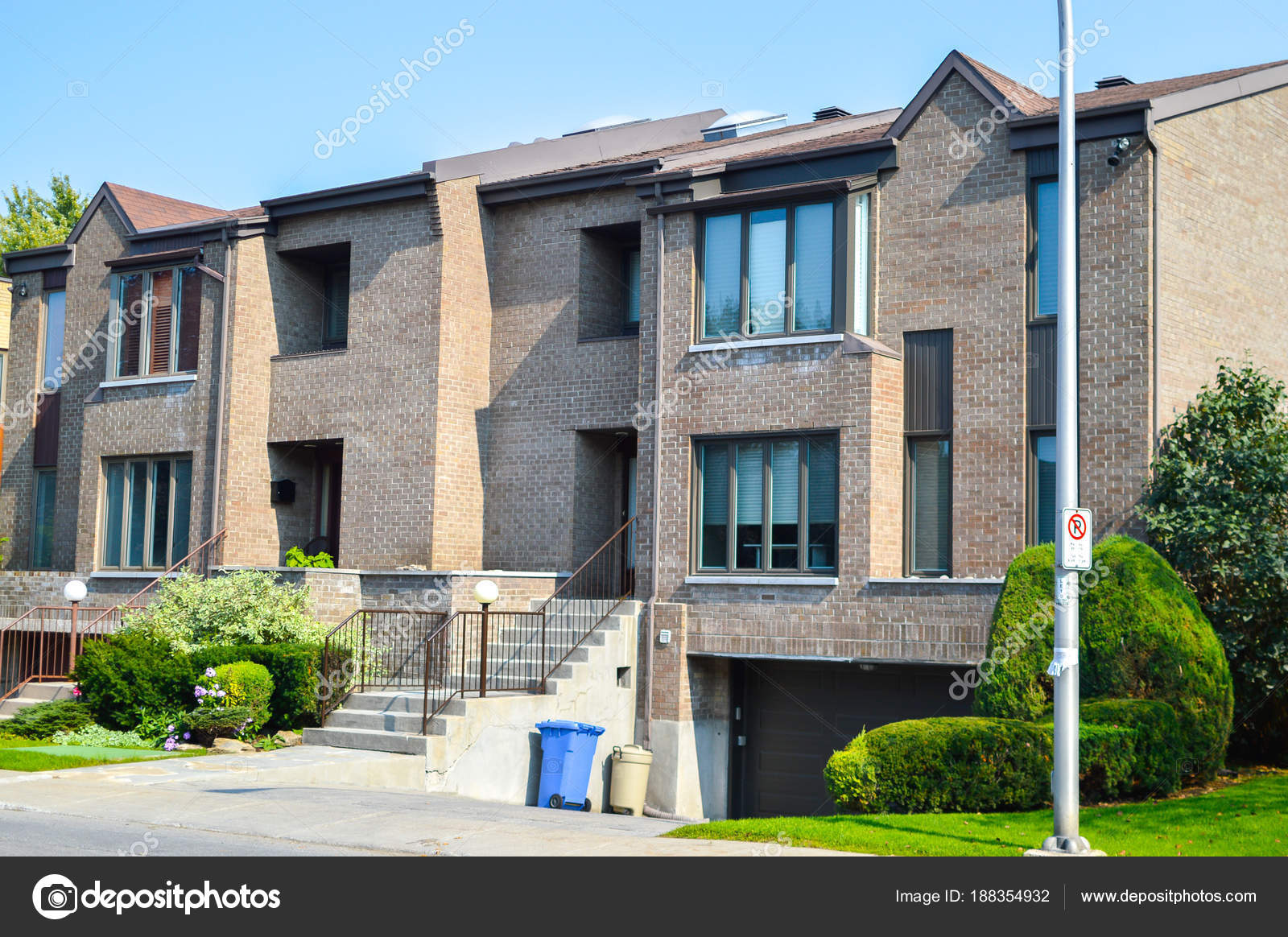 Montreal Kanada Büyük Penceresi Olan Pahalı Modern — Stok Foto