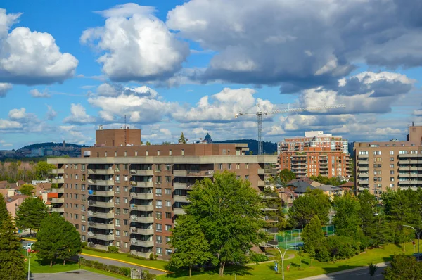 Modernt Lägenhetshotell Byggnader Med Stora Fönster Montreal Kanada — Stockfoto