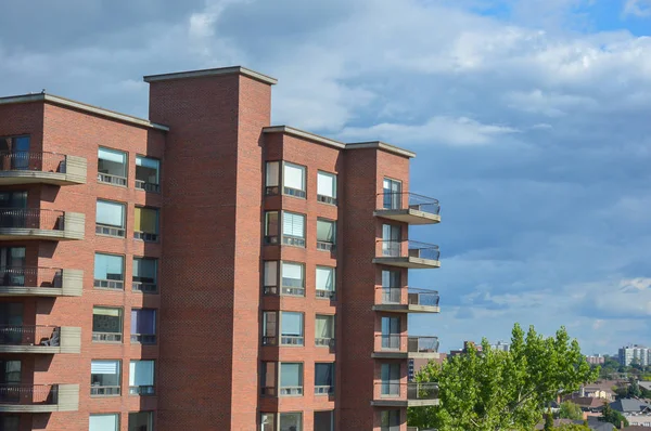 Современные Жилые Дома Огромными Окнами Монреале Канада — стоковое фото