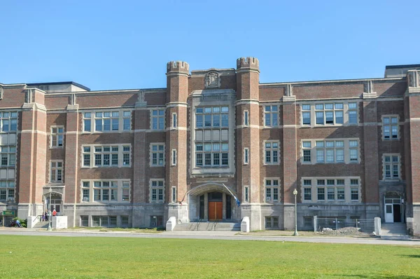 モントリオール カナダ 2017 ウエスト マウント公園小学校校舎 学校の外観 — ストック写真