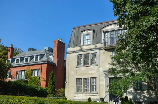 Casas Viejas Caras Con Ventanas Enormes Montreal Centro Canadá — Foto de Stock