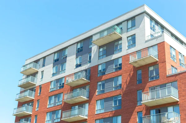 Edificios Condominios Modernos Con Enormes Ventanas Montreal Canadá —  Fotos de Stock