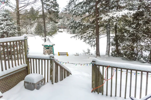 Piccola Casa Lago Inverno Canada — Foto Stock