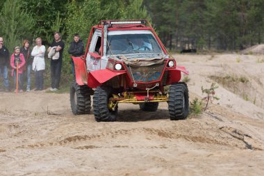   .  22.07.2017. off-road yarış. Girvas 22/07/2017. SUV, cip, ATV. Yaz, kum.