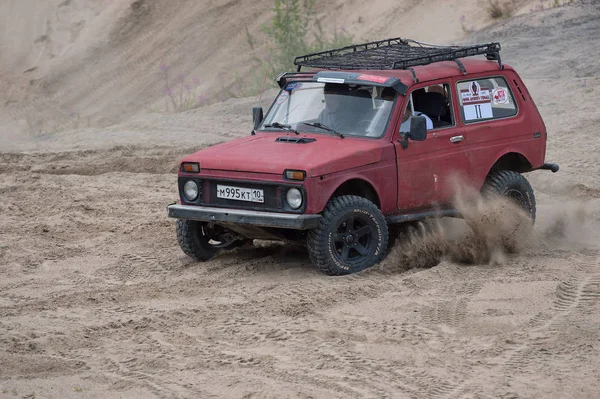 22.07.2017. off-road yarış. Girvas 22/07/2017. SUV, cip, ATV. Yaz, kum.