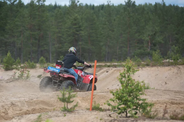 22.07.2017. off-road yarış. Girvas 22/07/2017. SUV, cip, ATV. Yaz, kum.