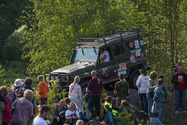 22.07.2017. off-road yarış. Girvas 22/07/2017. SUV, cip, ATV. Yaz, kum.