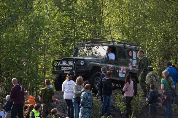 22.07.2017. off-road yarış. Girvas 22/07/2017. SUV, cip, ATV. Yaz, kum.