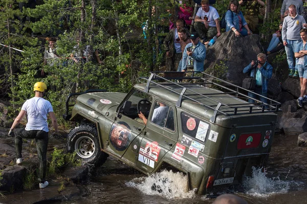 22.07.2017. off-road yarış. Girvas 22/07/2017. SUV, cip, ATV. Yaz, kum.
