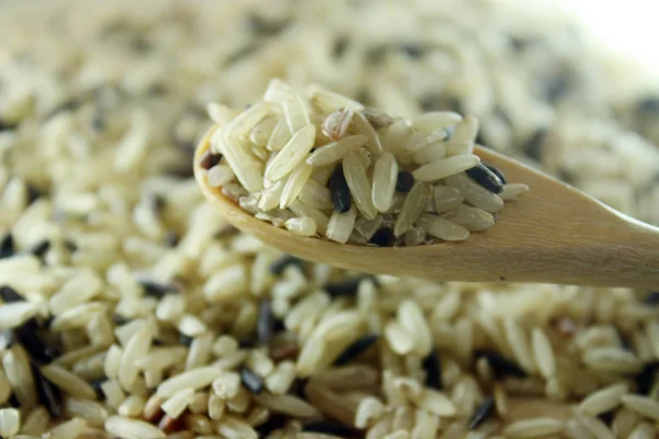 pirinç berry ve kaşık