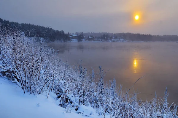 Παγωμένο τοπίο όμορφο χειμώνα — Φωτογραφία Αρχείου