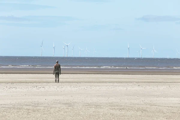 Liverpool 'daki Crosby Plajı, Birleşik Krallık 