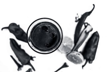 siyah beyaz şarap seti