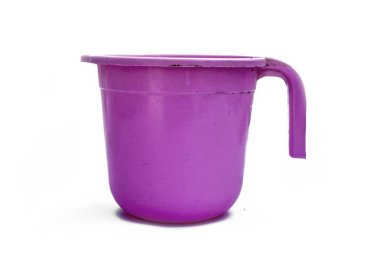 Beyaz arka planda banyo kupası