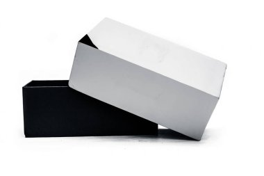 eski paket, beyaz arkaplanda paket