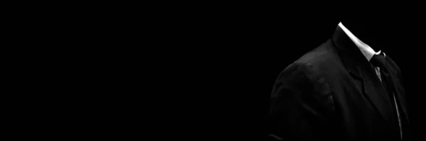 Faceless Bărbat Nerecunoscut Purtând Costum Culoare Albastră Cravată Neagră Stând — Fotografie, imagine de stoc